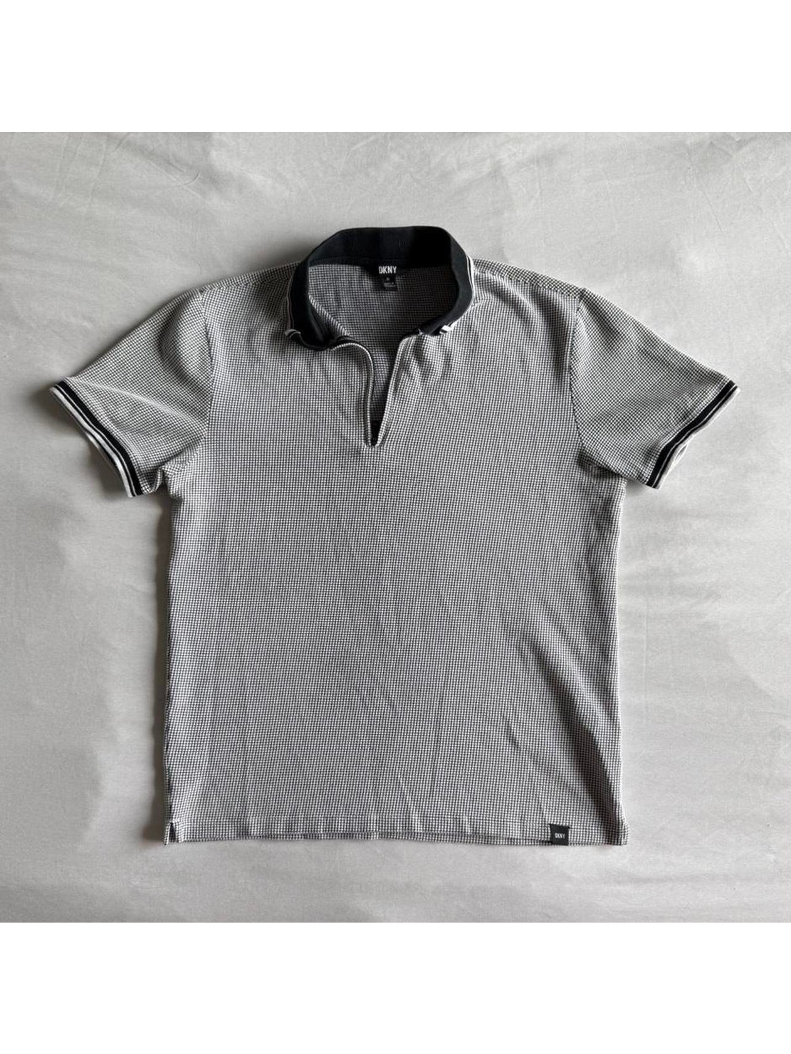 Dkny Black White Polo